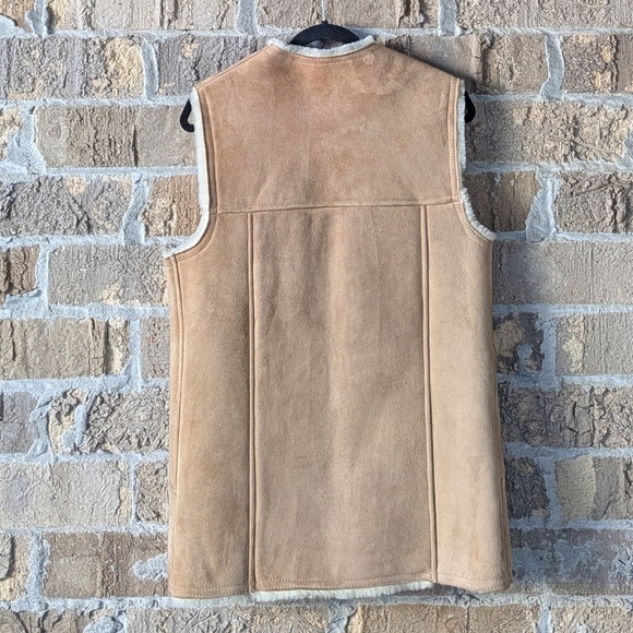 VTG 1960s Bergdorf Goodman Shearling Snap Front Long Line Vest - Picture 3 of 10